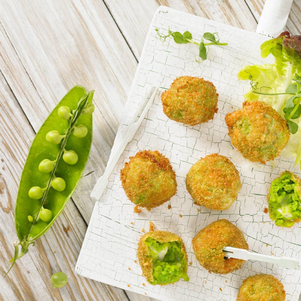 Croquetes de pèsols amb fulles verdes