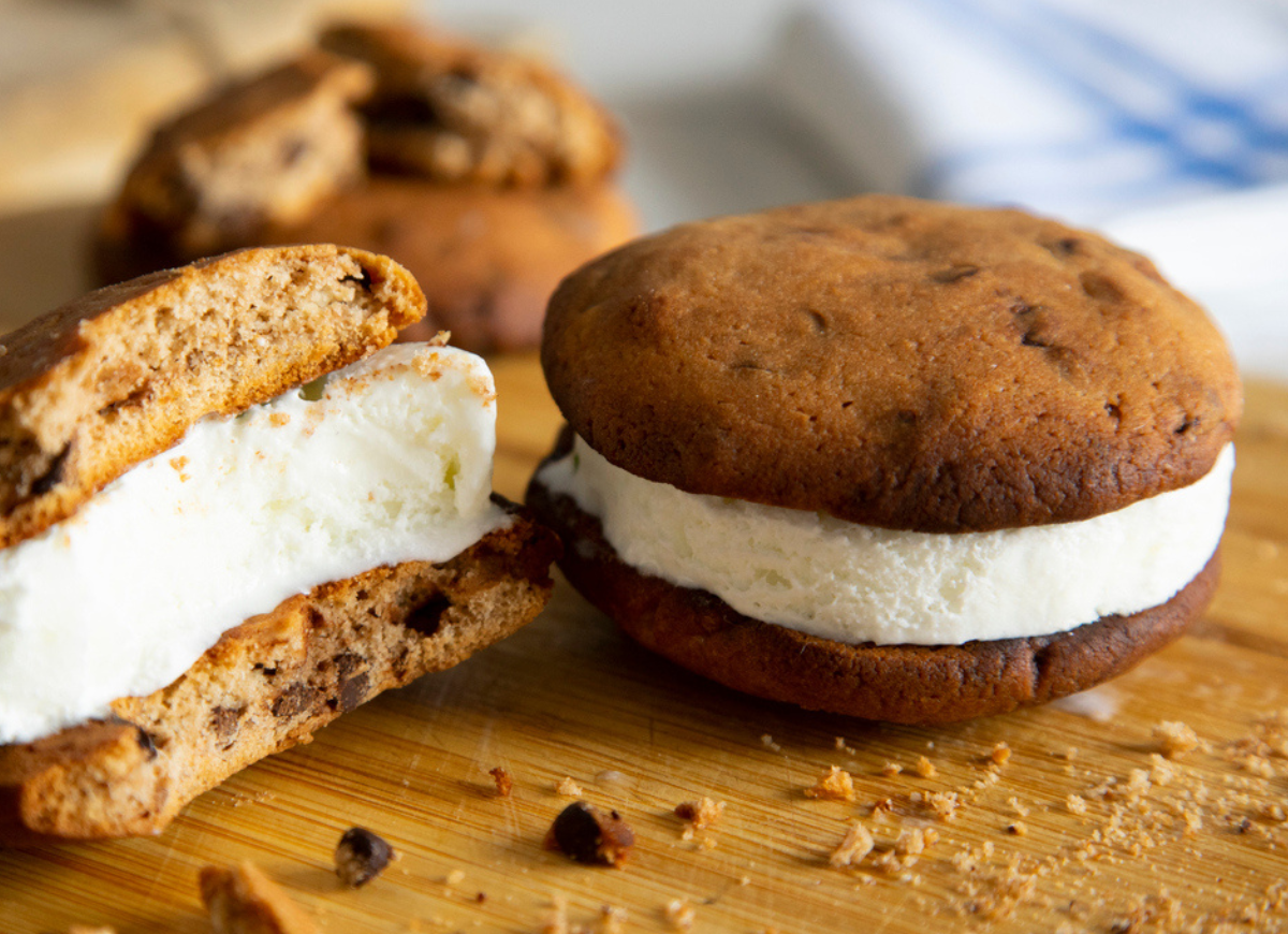 Receta sándwich de galletas de avena caseras con helado de vainilla
